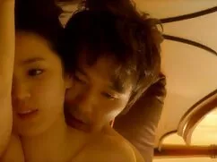 セックスおばさんの成熟したタイツを着て男 ...