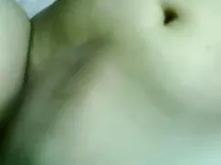 女の子の下着のベッド、そして雌犬を開始し ...