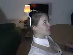 ソファの上にジェニーマンソンのくだらない ...