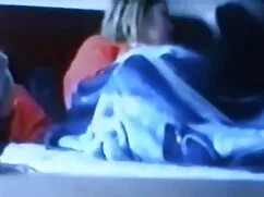 金髪は汚れた男、女の子-女の子はお金が大 ...